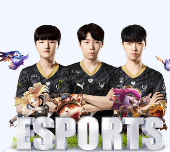 积极主动的风格！全场比赛邵佳一频频站到场边指挥+大声呼喊